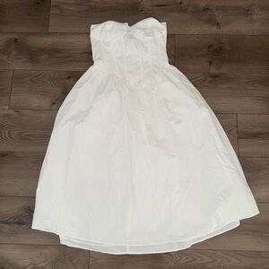 Forever 21 White Strapless Dress Size Medium
